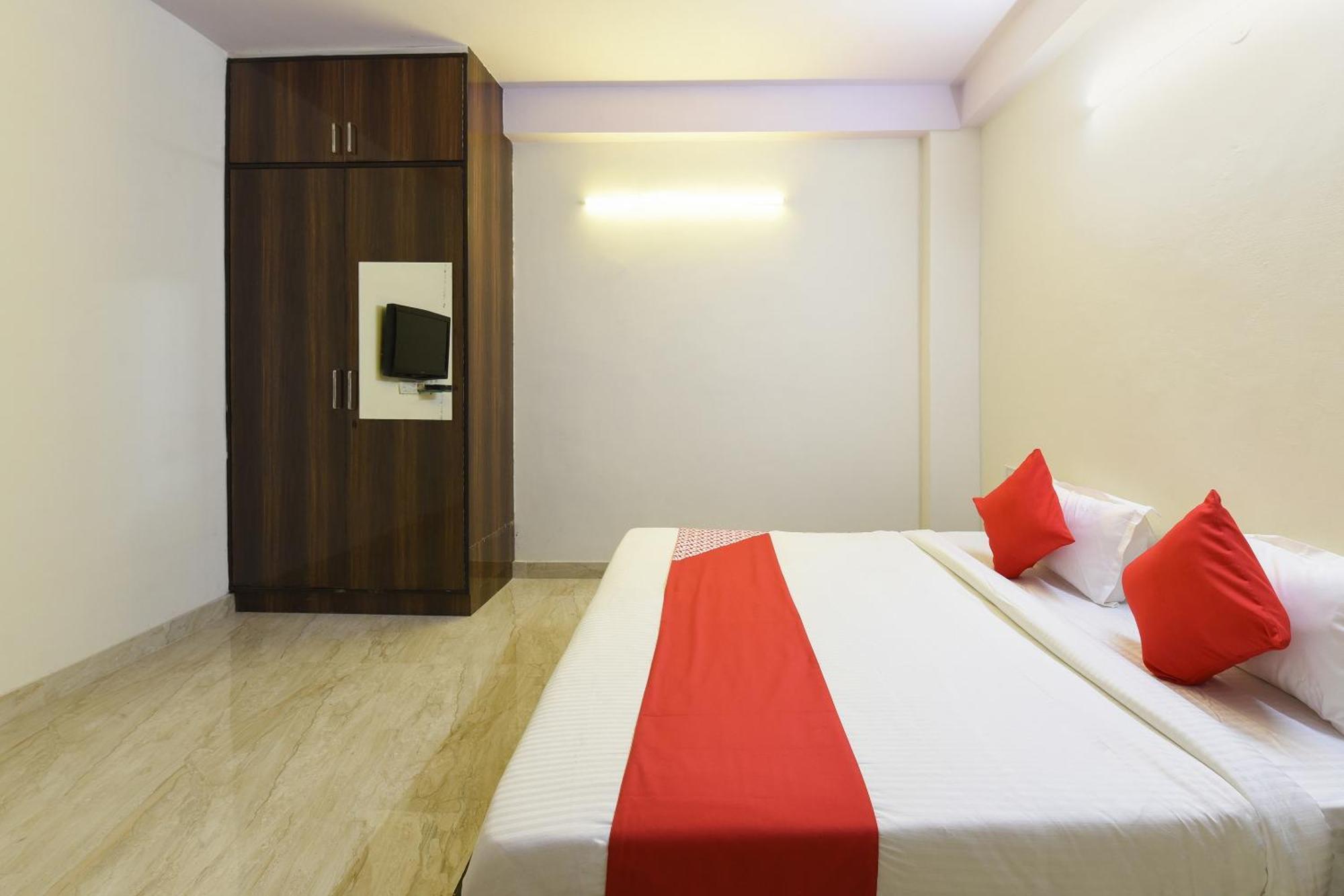 Hotel O Club Residency Нью-Дели Экстерьер фото