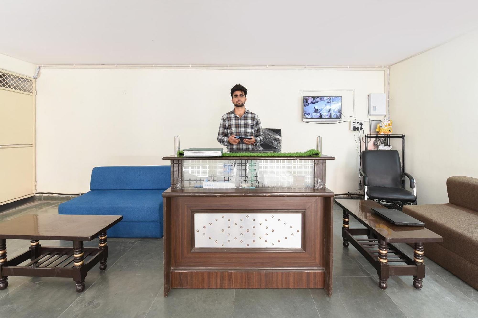 Hotel O Club Residency Нью-Дели Экстерьер фото
